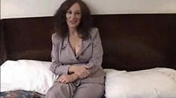 Cougar Snags Stud in Her Hairy Bush