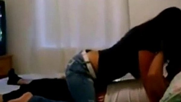 Di man lang naghubad si pinay pasok agad