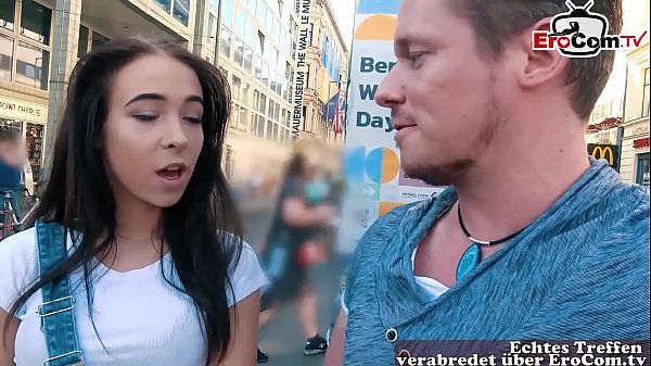 EroCom Date - echtes stra&szlig;enflirt sexdate mit zierlicher studentin latina und fick im hotel