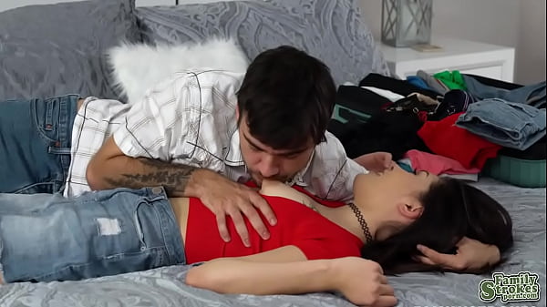 Reyna and Nade fights and make love  