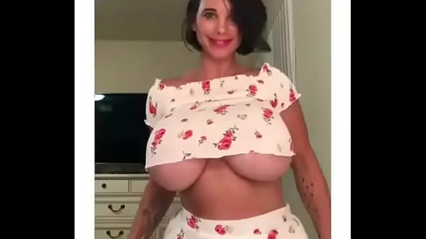 sexiest girl ever need her name