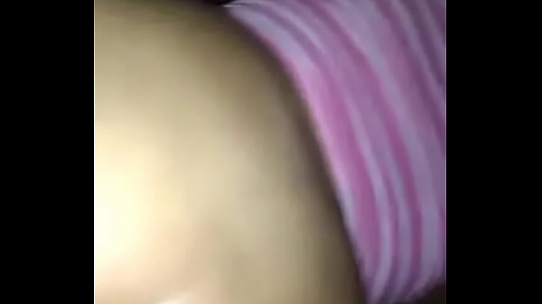 Cogiendo a mi esposa mientras se imagina a su amantes