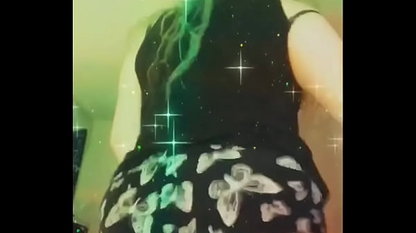 White girl ass, bouncing up and down