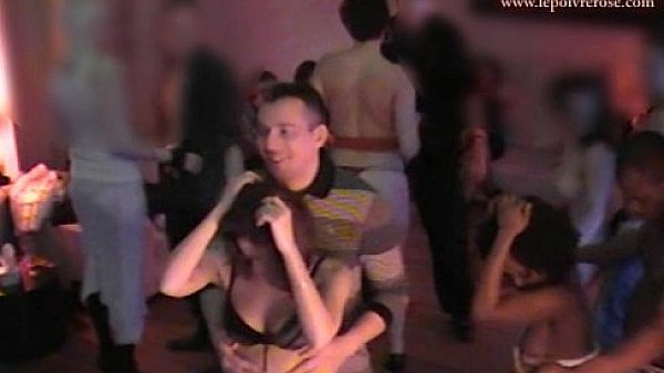 Spy cam at french private party! Camera espion en soiree privee.