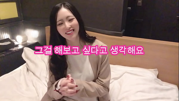 일본인 여자가 침대위에서 오줌을 싸요!?휴대화장실이 편리해요!