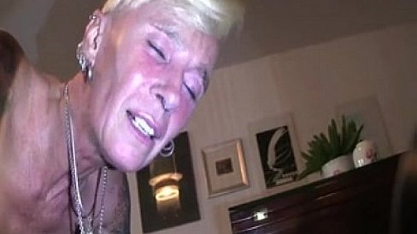 ferza8 love this bitch