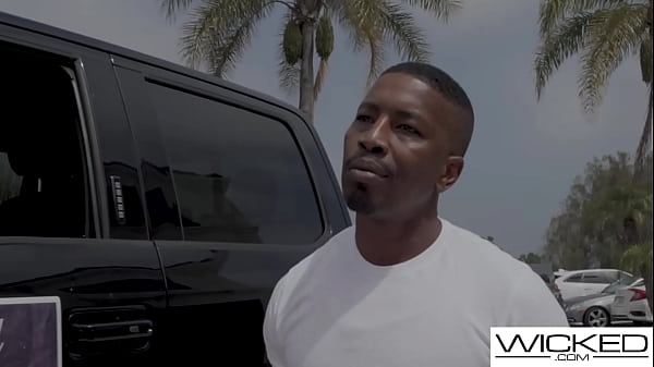 Anna Claire Clouds Gets Dicked Good