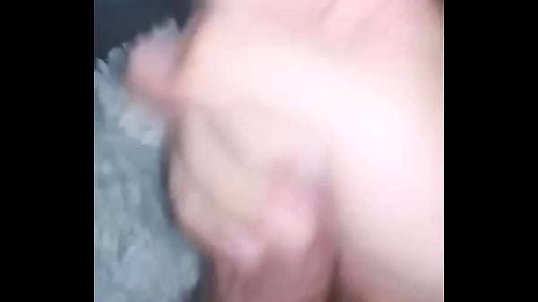 Me manda video jal&aacute;ndosela