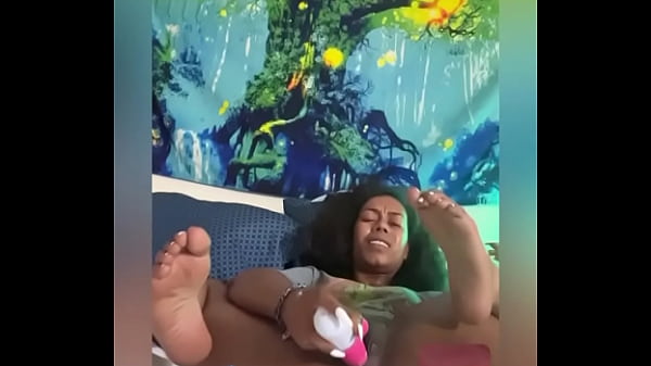 HipKnockerz.Com Bluetooth toy control  