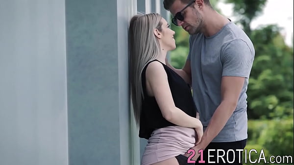 Classy babe slowly works on her man  