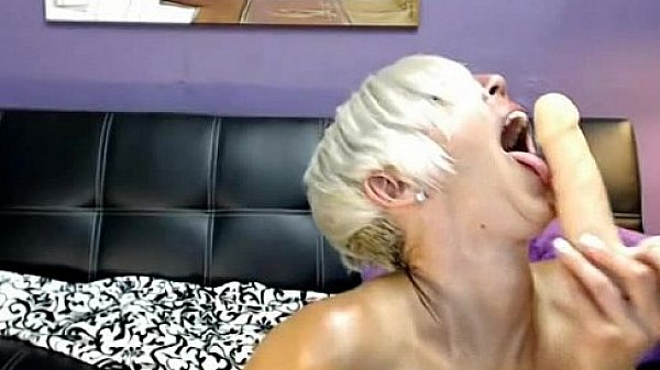 Hot blonde MILF plays with her pussy on cam