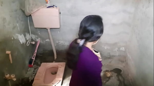 Step daughter and step father Sex in bathroom