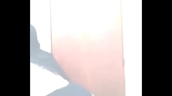 Mi amiga nalgona se pone a bailar para ser famosa