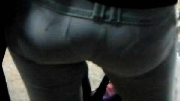 CHICA DEL METROPOLITANO