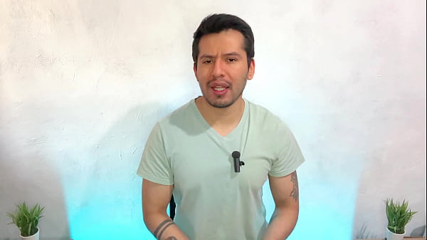 Hombre de la basura penetra y pre&ntilde;a al coach culon del gym 