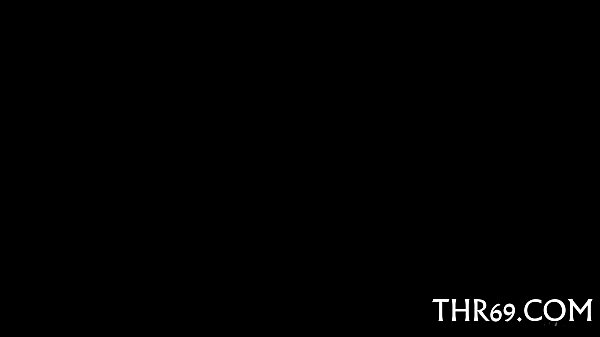 Girls sucking large cocks 