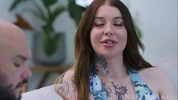 &iexcl;Dios m&iacute;o! &iquest;Mi hermanastra trans se estaba agachando as&iacute;?