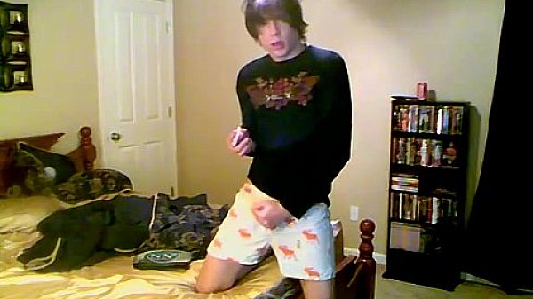 Solo video young gay cock By fan request, he also lights up and loves