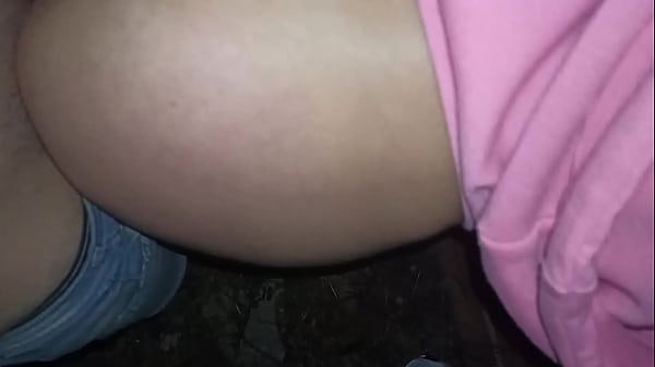 Comendo a gordinha no mato  