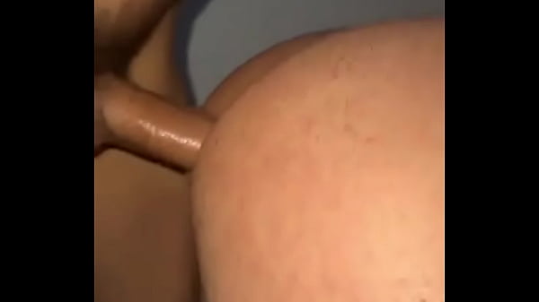 Le di wuebo me le viene adentro y a&uacute;n as&iacute; segu&iacute; d&aacute;ndole hasta bartisela