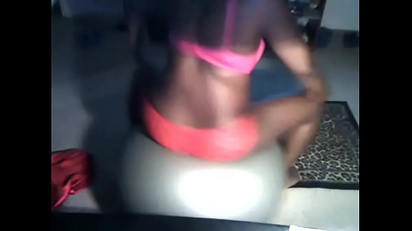 EBONY WORKOUT ON EXERCISE BALL  