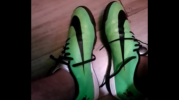 Cleats green