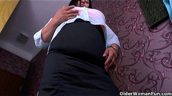 My favorite Latina milfs in nylons part 2