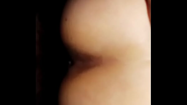 Como le acaban en el culo a mi esposa sin condon