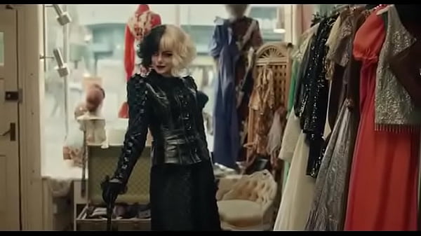 Novinha safadinha cruella  