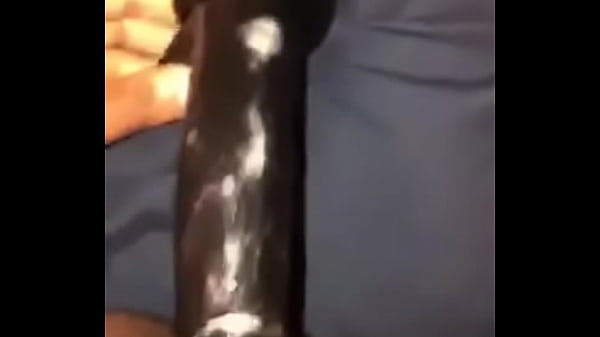 BBC PUTS DILDO IN CHOCOLATE BOOTY FOR WIFE TO SQUIRT ON