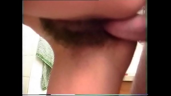 Amatoriale pelosa lecca e scopa a pi&ugrave; non posso