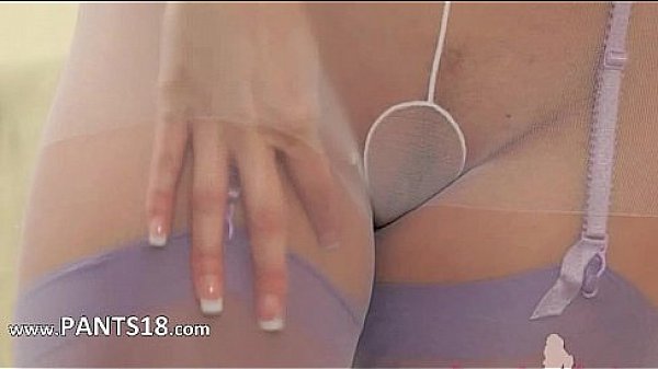 White nylon pantyhose on extreme babe  