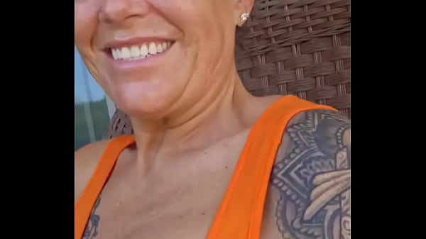 Its a beautiful blessed day, but its also Tuesday which means TATAS and Toes. Let's see 'em! TheHotGilfTour