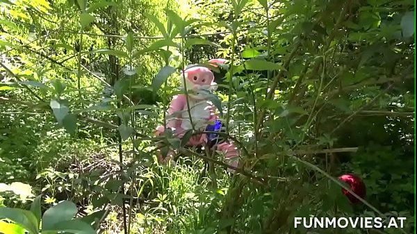 Austrian Teen found a real easter bunny