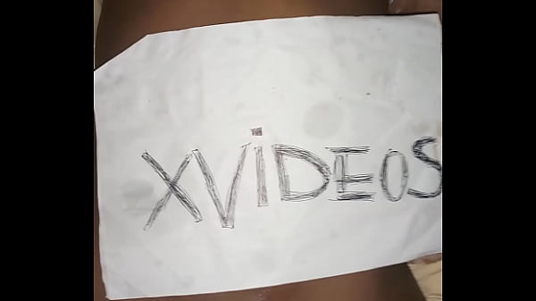 Candy shows her pussy on cam  