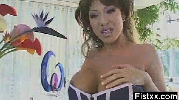 MILF Fisting And In Extreme Porno