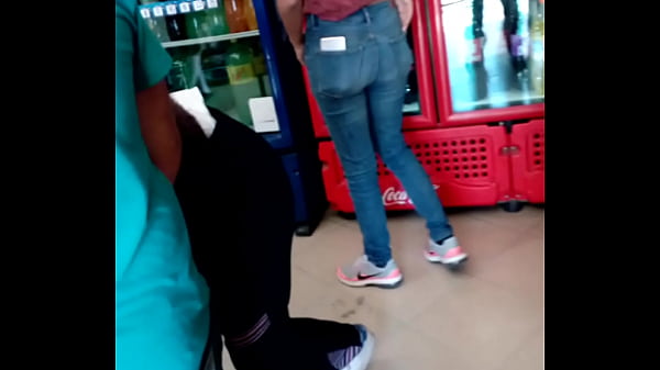 teen ass jeans store 18 years