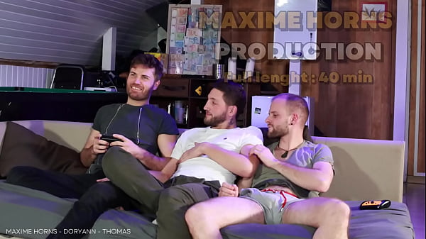 Gaming with friends double penetration bareback versatile big dicks twinks maxime horns doryann marguet