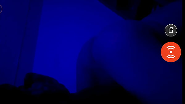 Twerking in your face  