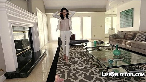 A day with Chanel Preston