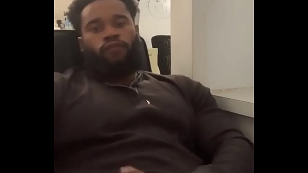 Hope my boss doesn&rsquo;t find out I&rsquo;m beatin it at work  