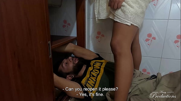 Dissatisfied wife takes advantage of hot location with plumber and end up fucking