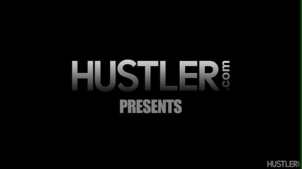 Vixen asshole stretched with big cock