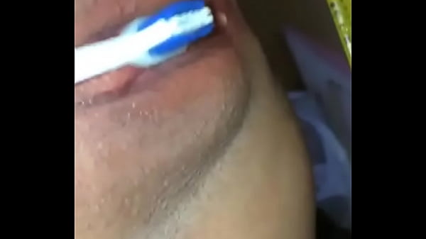 dame cepillo en el toto