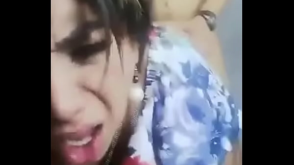 rica mamada en est&eacute;tica de trans en estetica