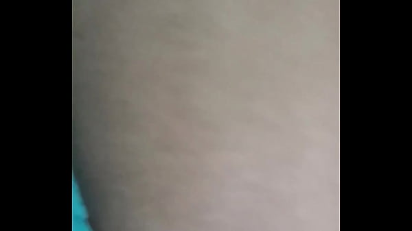 Aventuras da Nick para gozar com celular na m&atilde;o - Fui na casa de um amigo fiquei com vontade de levar rola no cuzinho cu piscando punheta guiada vem gozar