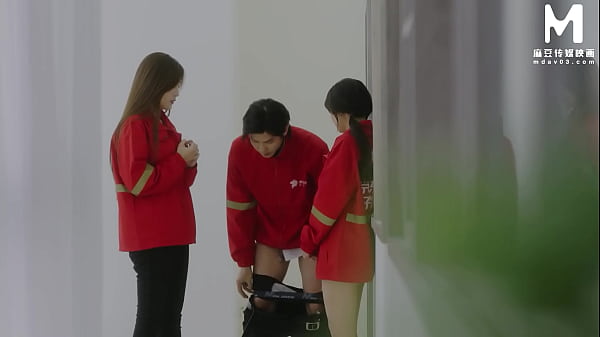 Young CEO Suggests One-Night Stand to Female Delivery Worker in Exchange for a Better Salary