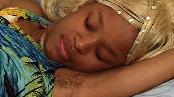 Metro - Keeping IT Real 02 - scene 2 - extract 1  