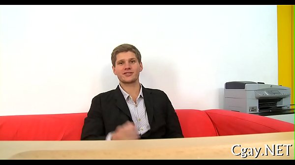 Homo giving a kiss porn