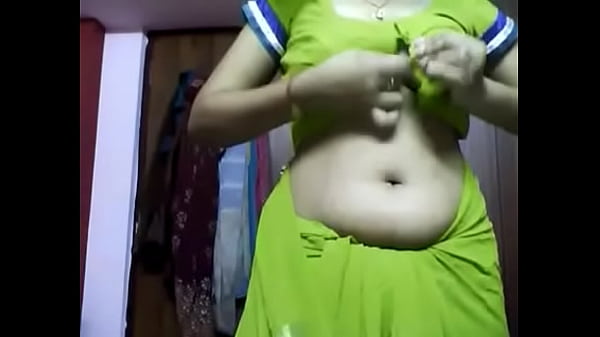 Saree aunty